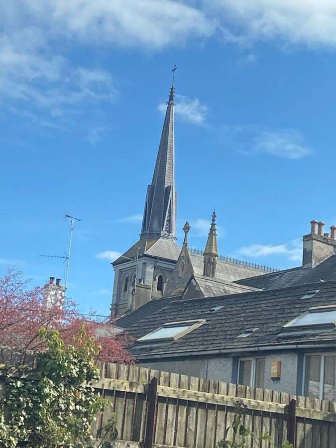 Town House In Ideal Location Central Enniskillen Exterior photo